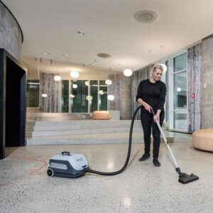 استفاده از جاروبرقی صنعتی در نظافت اماکن تجاری و تفریحی