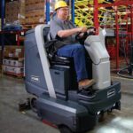 شستشوی عالی انبار با کف شوی صنعتی